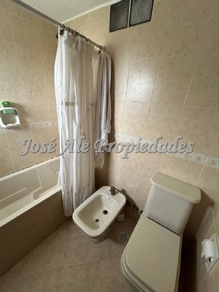 Imagen 7 de EN VENTA Espectacular apartamento ubicado sobre la Rambla de Colonia con destacada calidad de construcción.