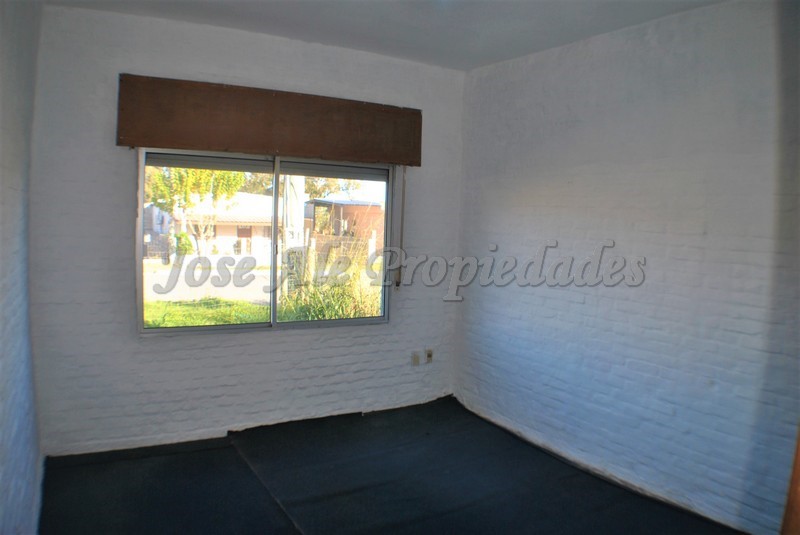 Imagen 6 de Propiedad ubicada sobre calle Municipio (Cortada hacia El General). Próxima a todos los servicios.