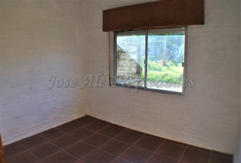 Imagen 7 de Propiedad ubicada sobre calle Municipio (Cortada hacia El General). Próxima a todos los servicios.