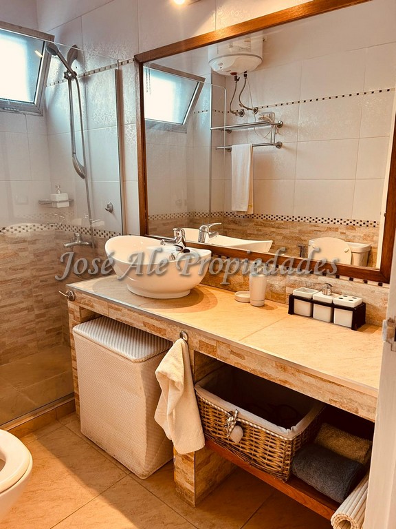 Imagen 5 de Hermosa casa a metros de la rambla Costanera y playas de Colonia.