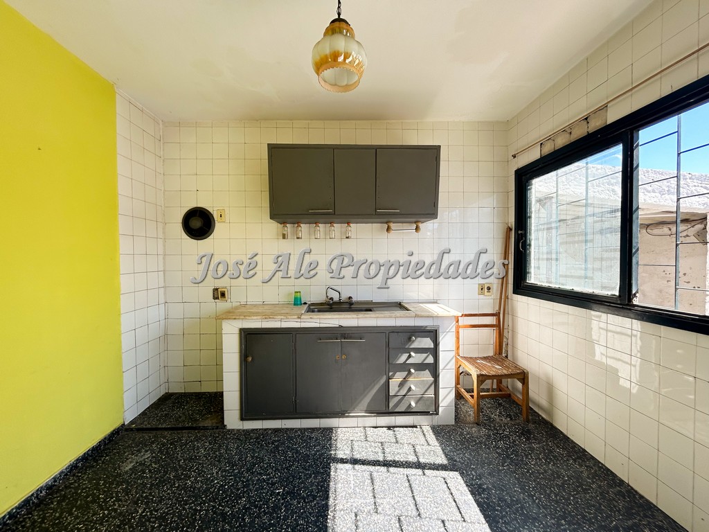 Imagen 5 de Casa ubicada en el Real de San Carlos, próxima a todos los servicios.