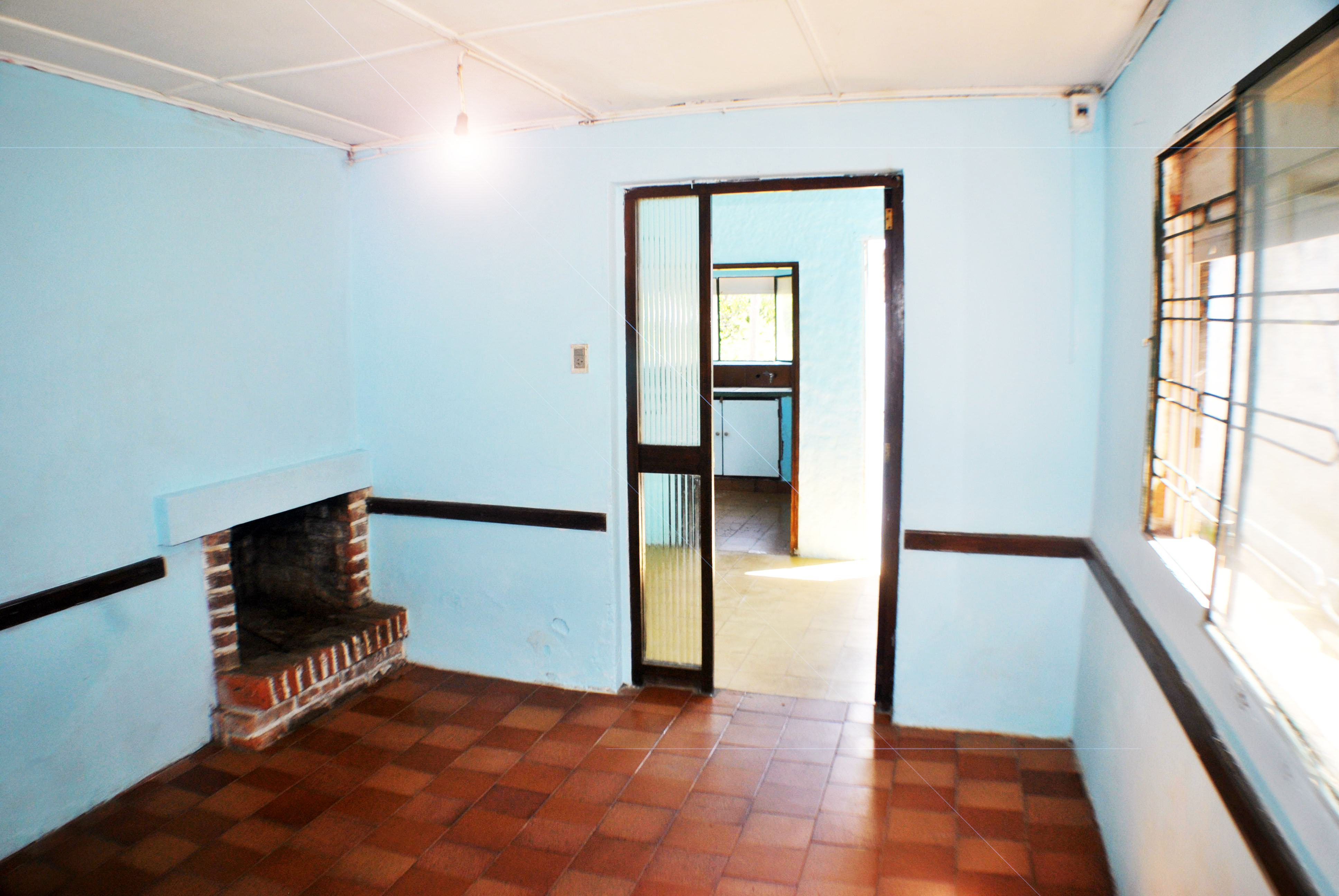 Imagen 8 de Casa de 1 dormitorio con patio, se encuentra ubicada en barrio cementerio, a pasos de todos los servicios.