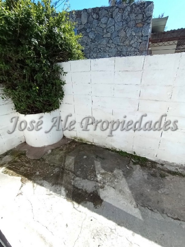 Imagen 9 de Hermosa propiedad, se encuentra ubicada en el Real de San Carlos próxima a centro estudiantiles.