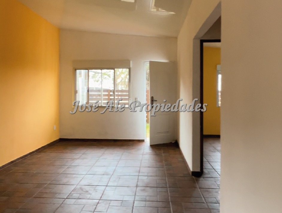 Imagen 3 de Hermosa propiedad se encuentra ubicada en el barrio los nogales, próxima todos los servicios.