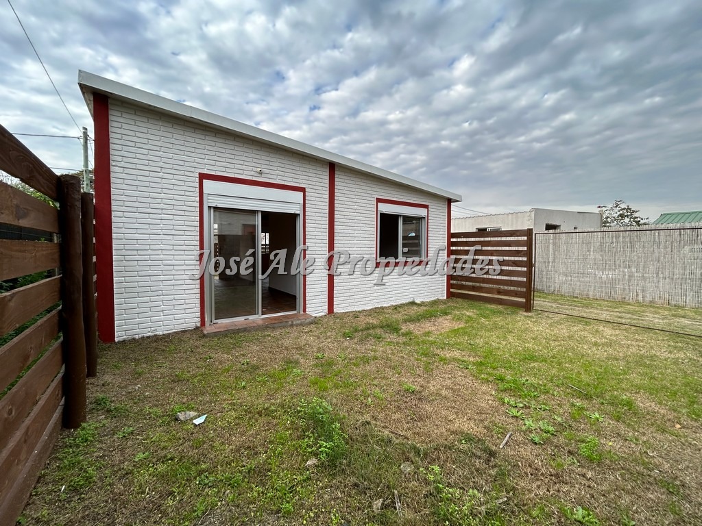 Imagen 7 de Hermosa propiedad se encuentra ubicada en el barrio los nogales, próxima todos los servicios.