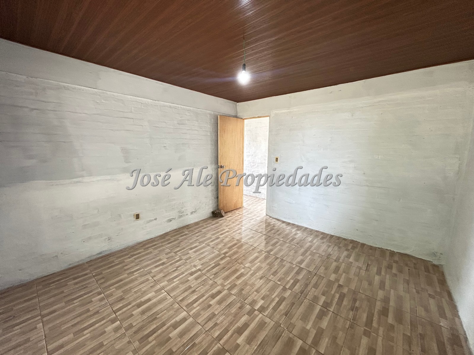 Imagen 8 de Casa de campo ubicada por camino del medio con 1000m2 de terreno, Colonia.