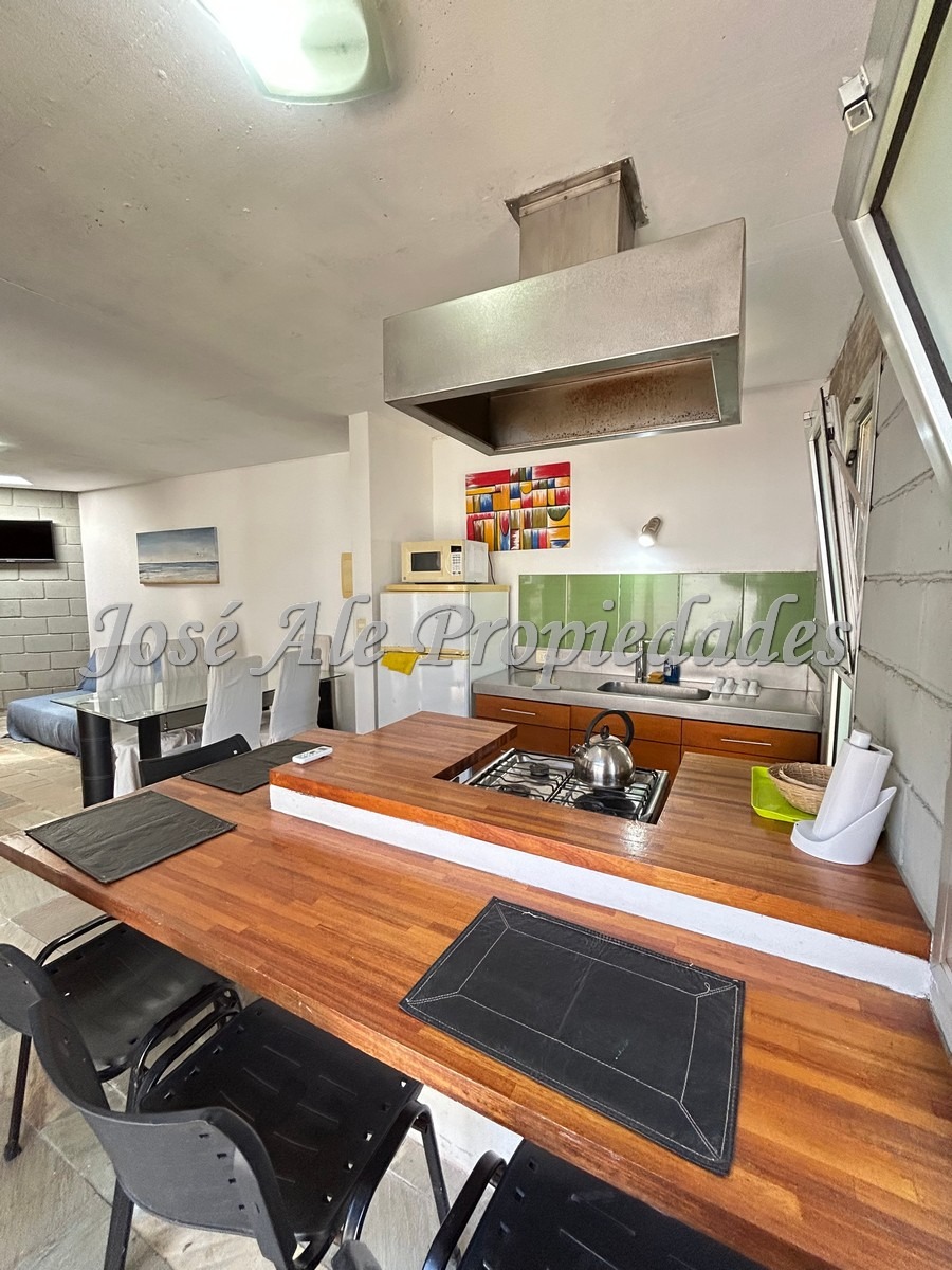 Imagen 4 de Apartamento de 1 dormitorio donde el diseño contemporáneo.