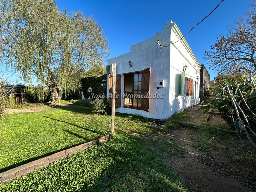 Imagen 3 de Casa ubicada en Riachuelo, próxima a Ruta 1 y a tan solo 15 minutos del centro de la ciudad de Colonia.