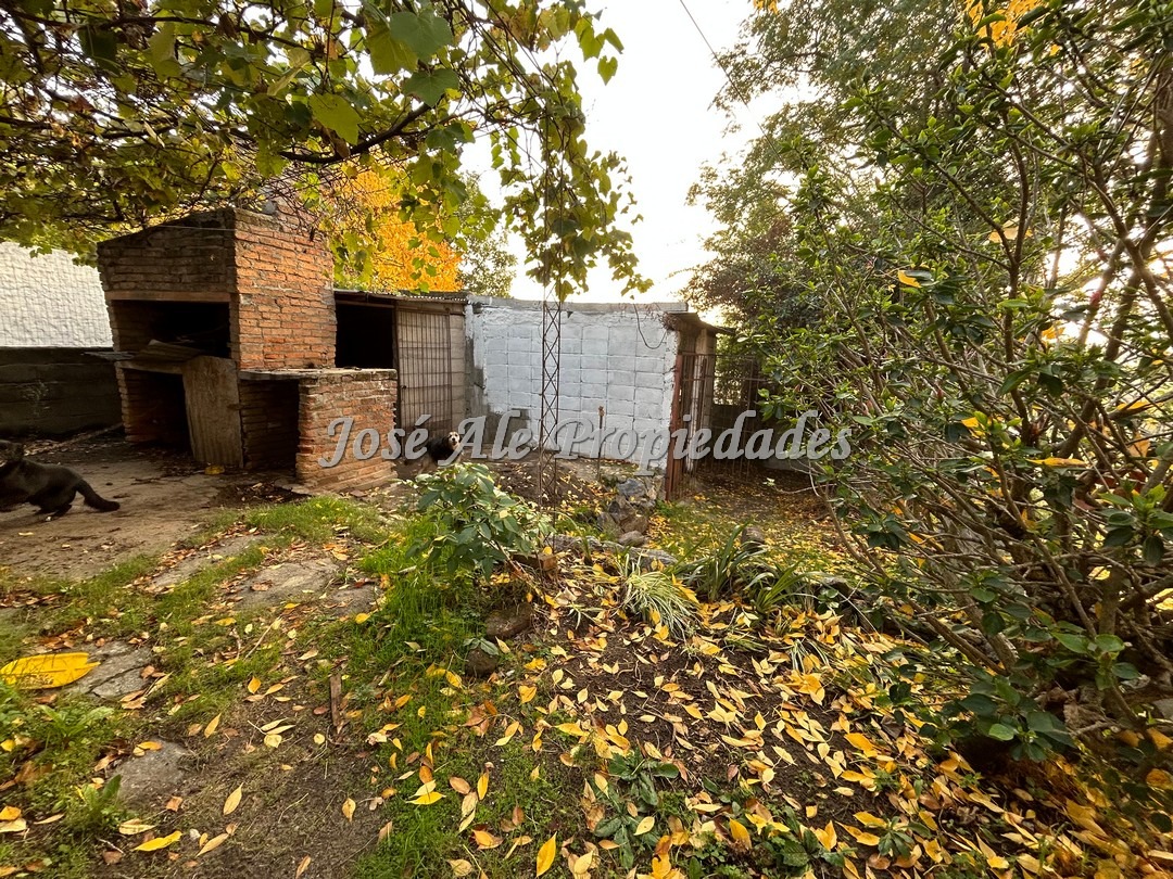 Imagen 10 de Casa ubicada próxima al nuevo hospital, a pasos de todos los servicios.