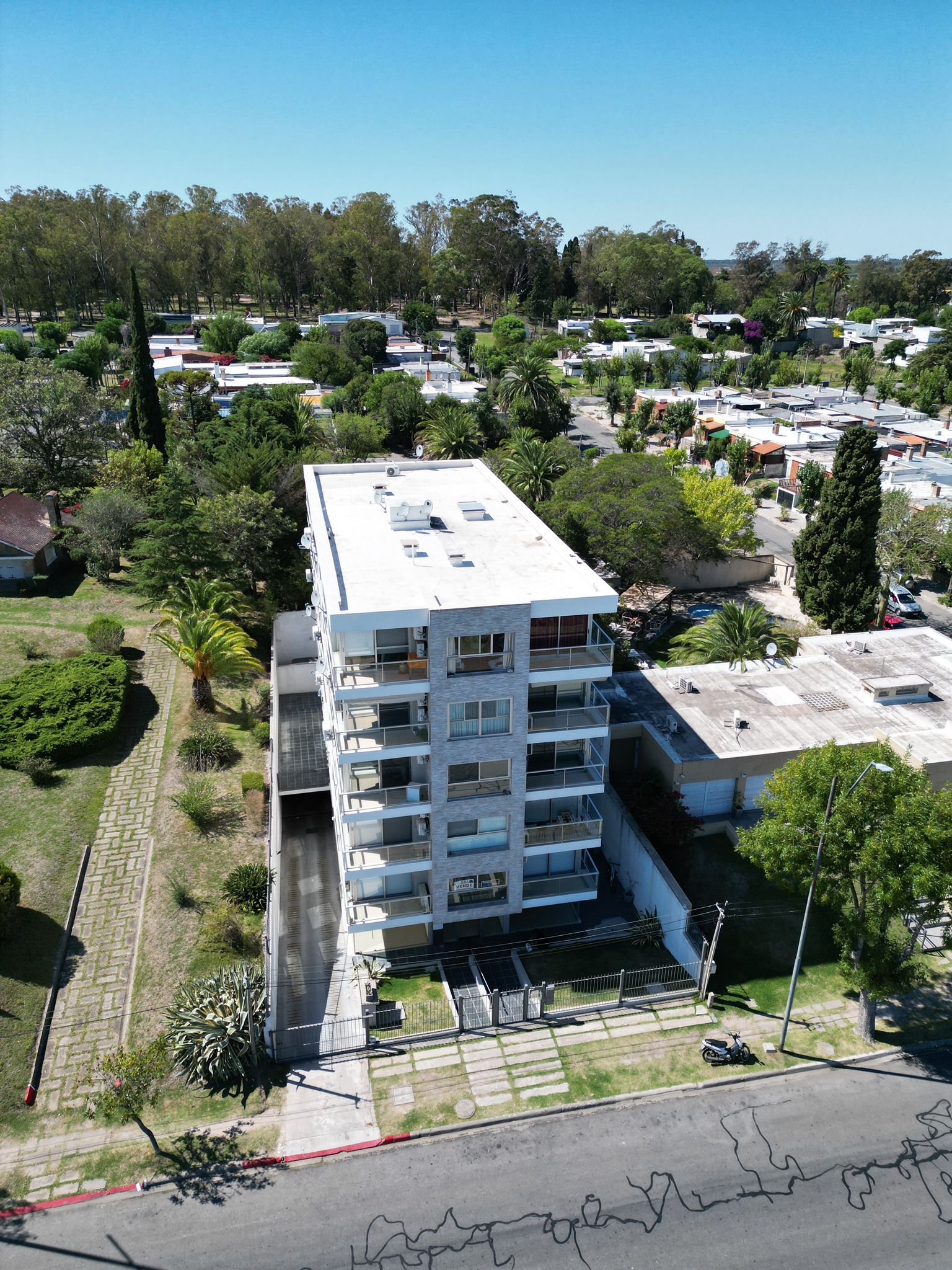Imagen 9 de Espectacular monoambiente en edificio residencial frente al Rio de la Plata.