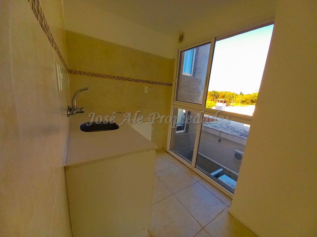 Imagen 3 de Muy lindo apartamento ubicado en zona comercial 2 avenidas.