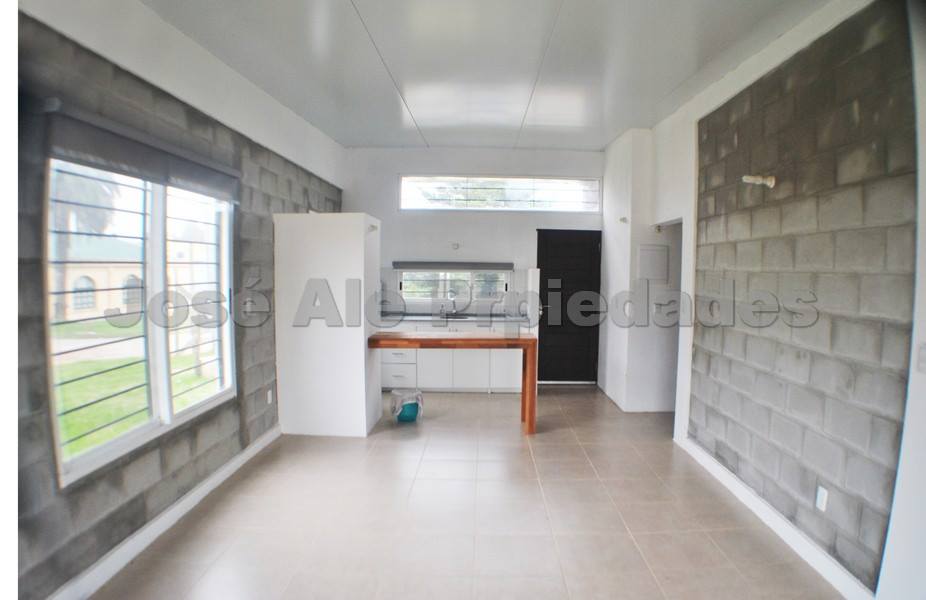 Imagen 5 de Propiedad ubicada en zona Real de San Carlos, cerca de todos los centros de estudios.