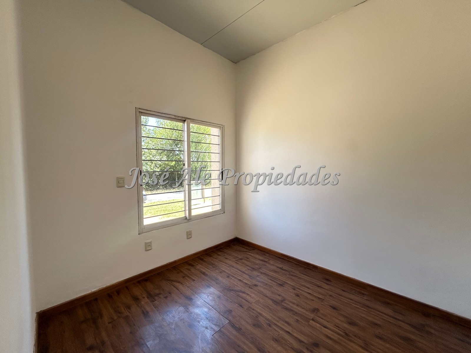 Imagen 7 de EN VENTA Propiedad ubicada en zona Real de San Carlos, cerca de todos los centros de estudios.