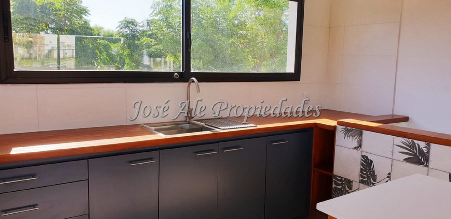 Imagen 9 de Exclusiva y muy completa casa ubicada a metros de la mágica e histórica plaza de toros, rodeada de un entorno agradable y tranquilo.