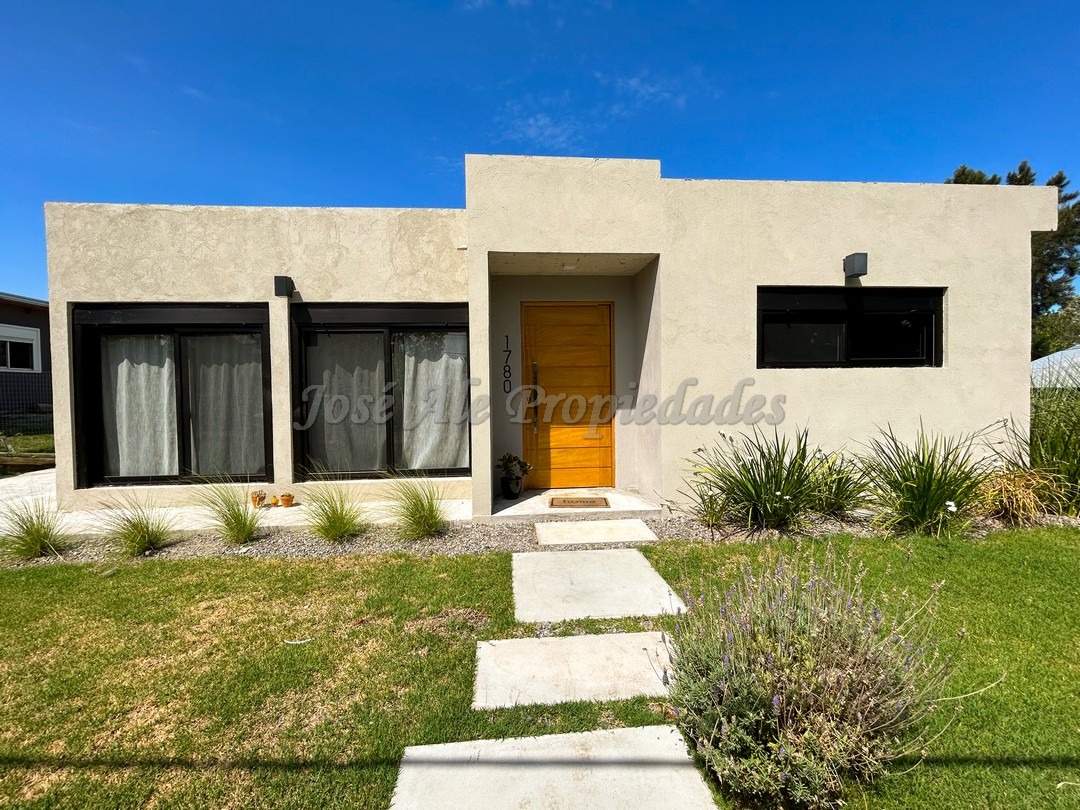 Imagen 1 de Moderna propiedad con diseño exclusivo y hermoso decorado completamente equipada y amoblada.