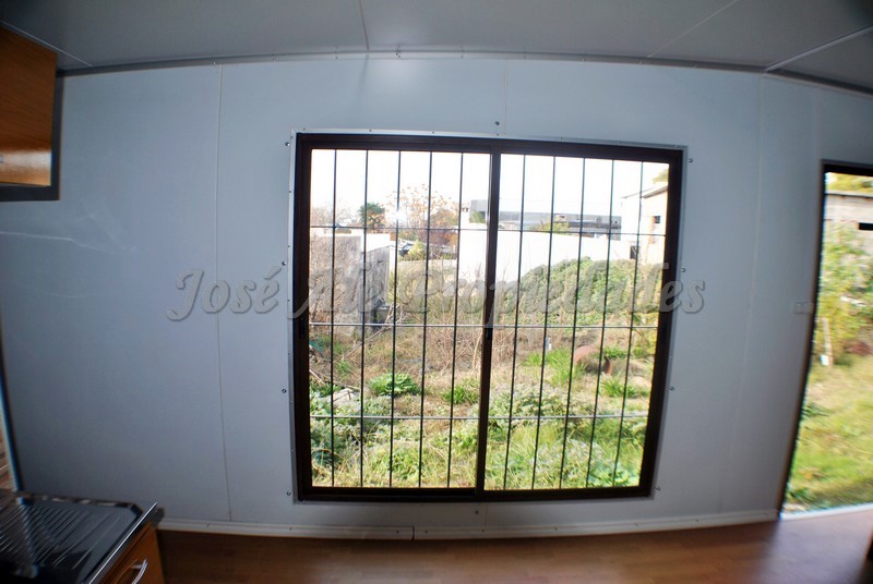 Imagen 4 de Apartamento ubicado en zona comercial, a metros de Av. Aparicio Saravia y próximo a todos los servicios.