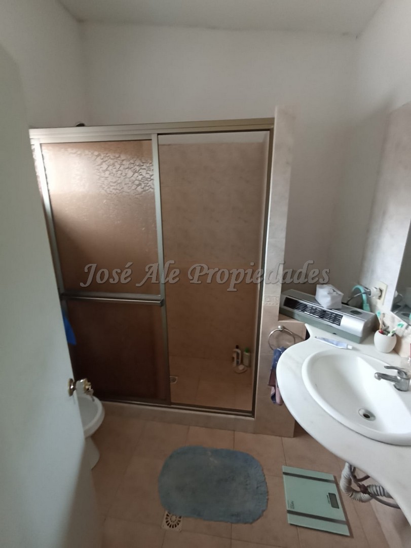 Imagen 7 de Linda casa ubicada en zona tranquila y balnearia, a solo 2 cuadras de Rambla y playas de Colonia.