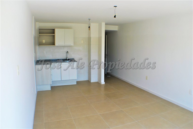 Imagen 1 de Departamentos en primera líneas de un ambiente frente a la mejor parte de la Rambla de Colonia del Sacramento.