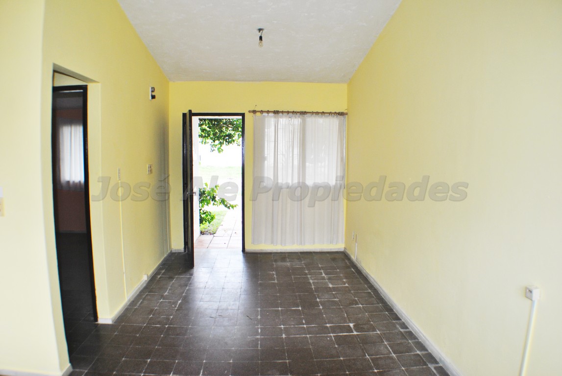 Imagen 1 de Vivienda en  Complejo L22 ubicado sobre Avda. Luis Alberto de Herrera a pasos de todos los servicios.