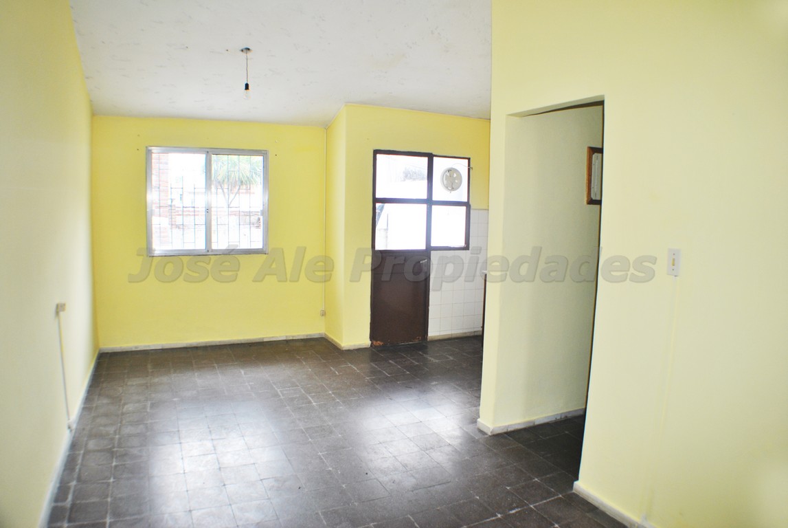 Imagen 2 de Vivienda en  Complejo L22 ubicado sobre Avda. Luis Alberto de Herrera a pasos de todos los servicios.