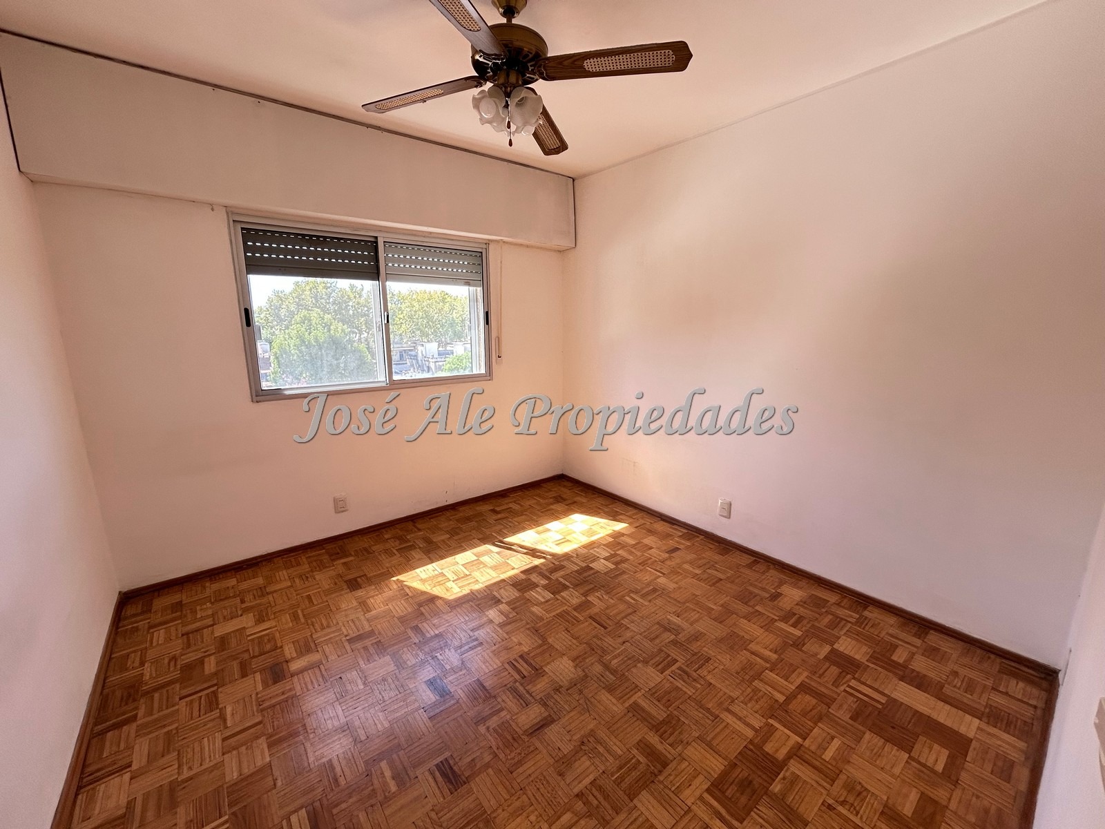 Imagen 9 de EN VENTA NUEVO PRECIO Hermoso apartamento de 3 dormitorios y 2 baños, ubicado en Avda. Principal de Colonia del Sacramento.