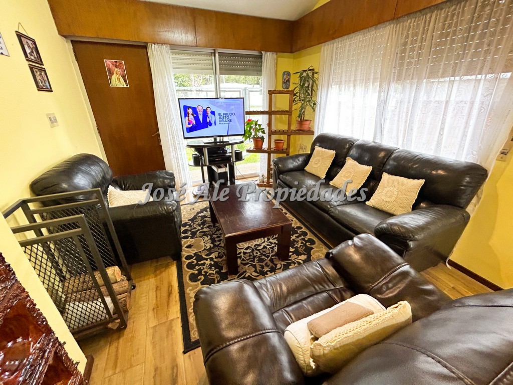 Imagen 4 de Hermosa casa a 200 mts de la Rambla Costanera y playas de Colonia del Sacramento.