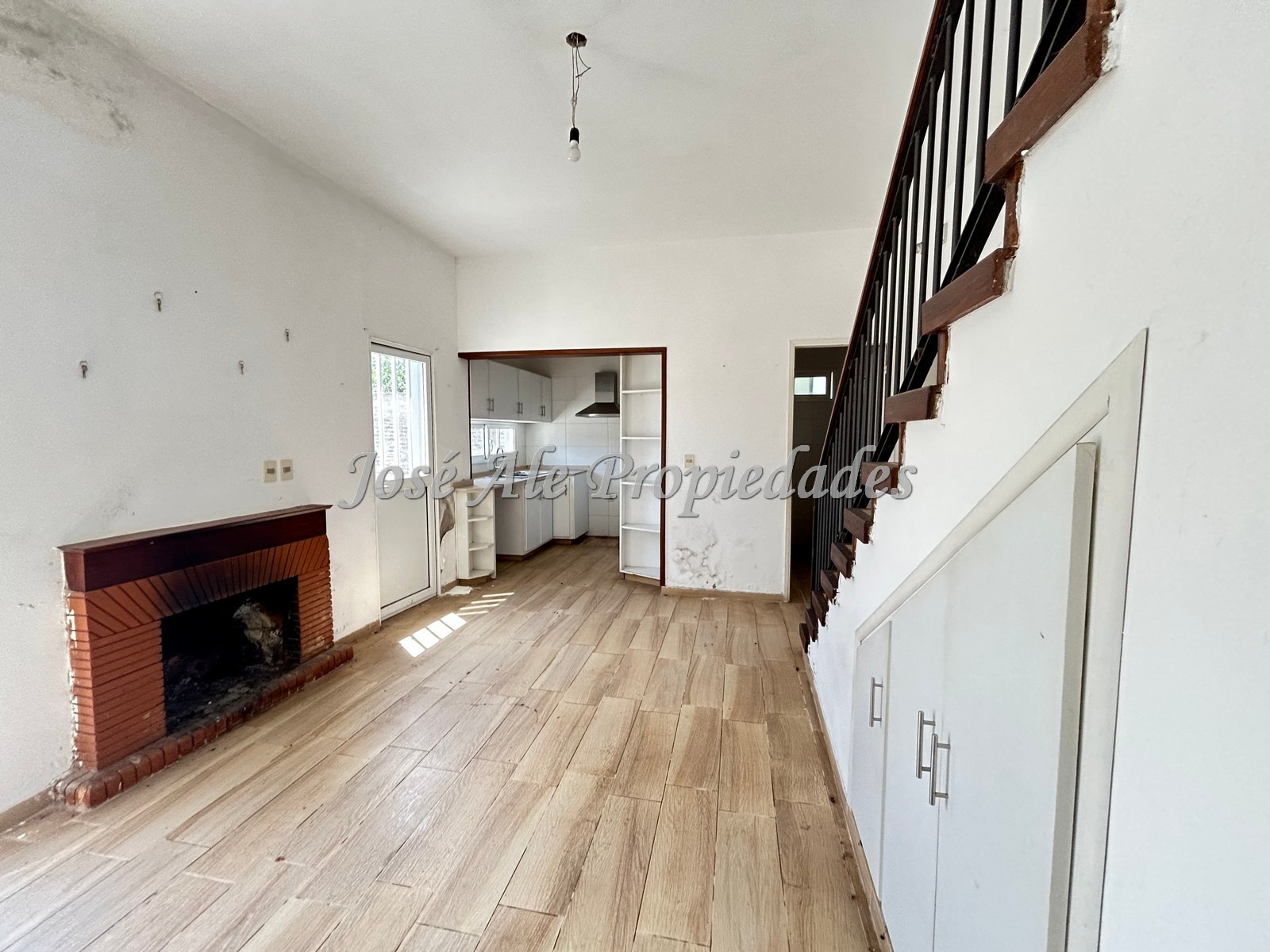 Imagen 6 de Propiedad de 3 dormitorios, ubicada próxima al centro de la ciudad, a metros de 2 avenidas, Colonia.