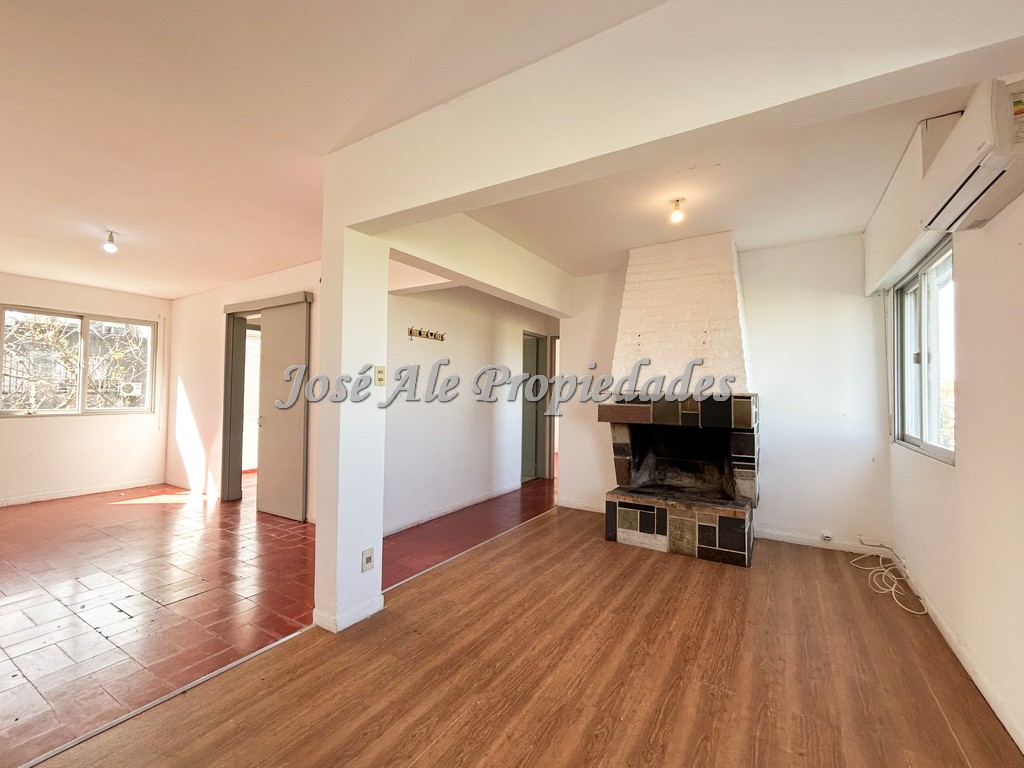 Imagen 6 de Amplio apartamento de dos dormitorios.