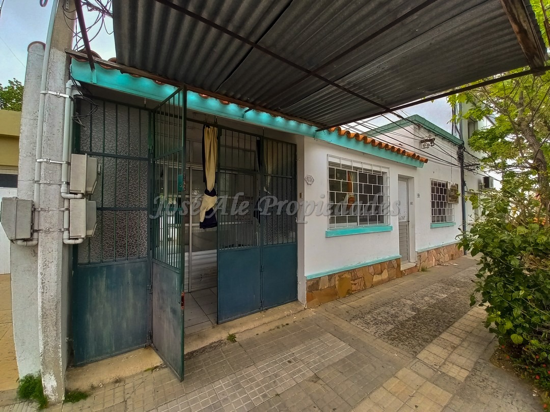 Imagen 3 de ¡OPORTUNIDAD DE INVERSION !! Casa en estratégico punto de la ciudad de colonia.