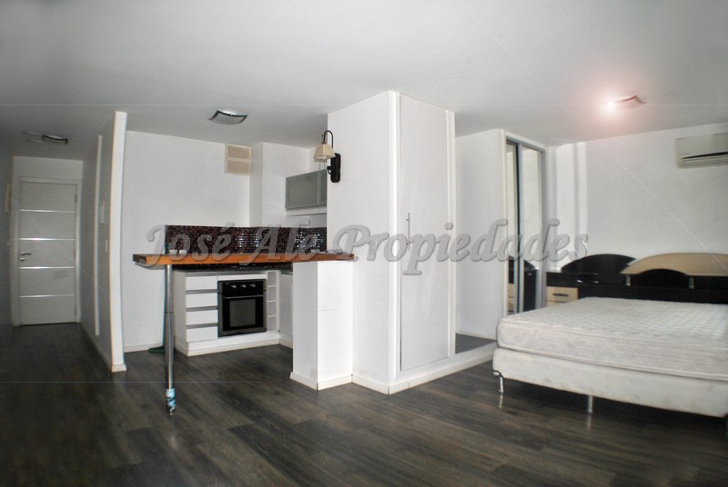 Imagen 2 de Lindo departamento (Mono-Ambiente), a solo metros de Rambla Costanera, hermosa zona residencial.