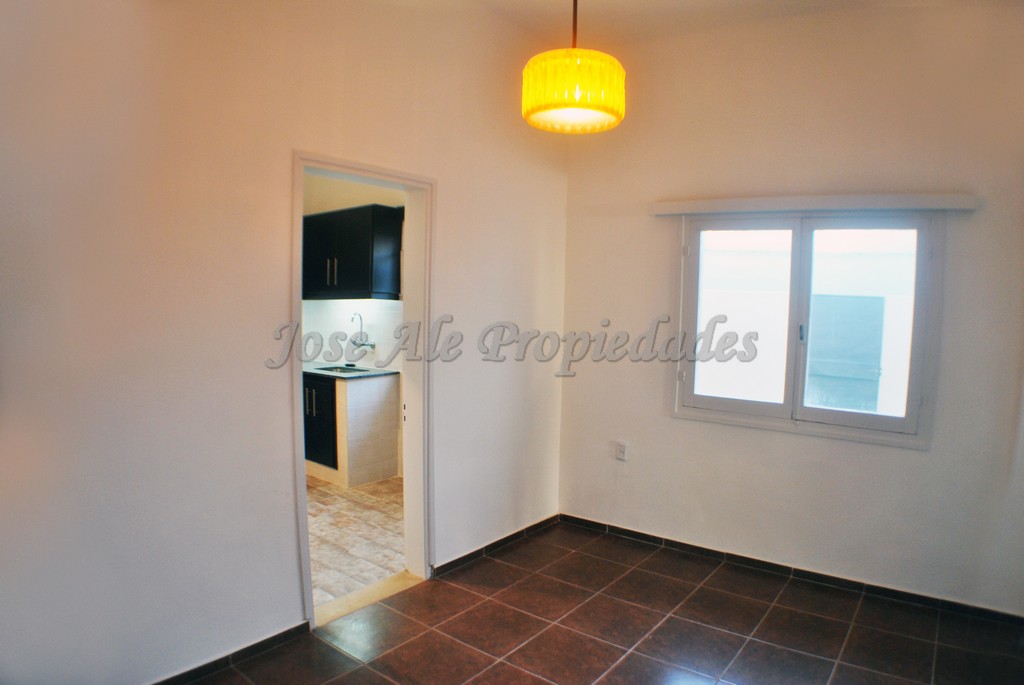 Imagen 5 de Excelente propiedad con estratégica ubicación en pleno centro de Colonia del Sacramento, ideal para estudio, consultorios o vivienda.
