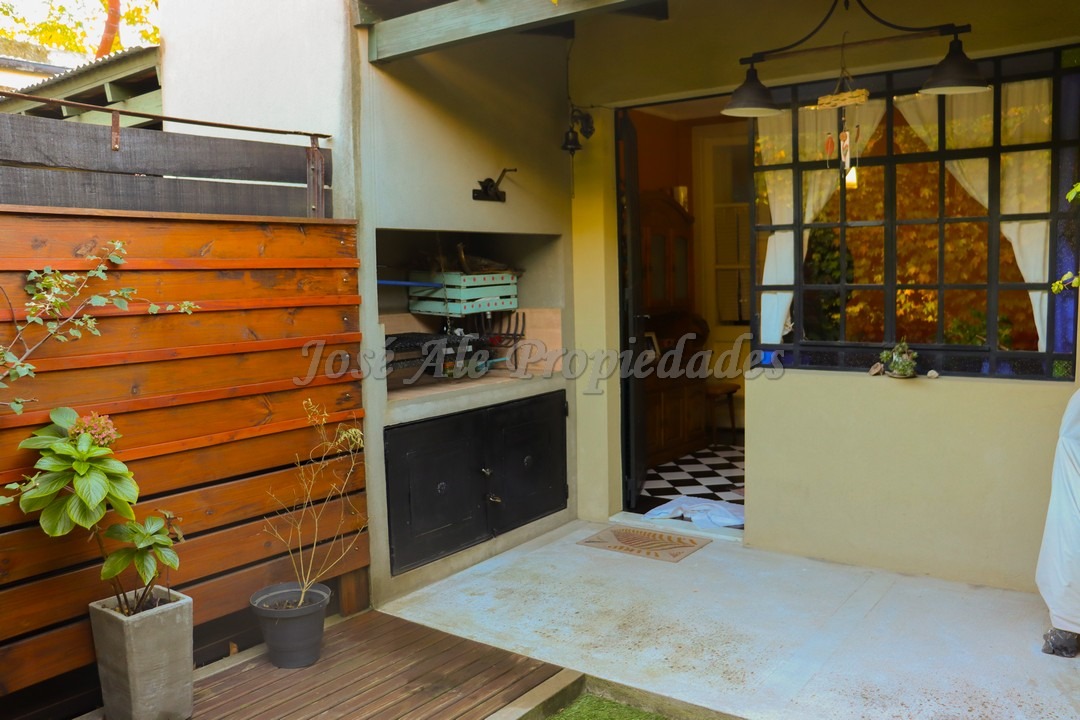 Imagen 7 de Hermosa casa ubicada en pleno centro de la ciudad, a metros del parque de Afe, casco histórico y a pasos de todos los servicios.