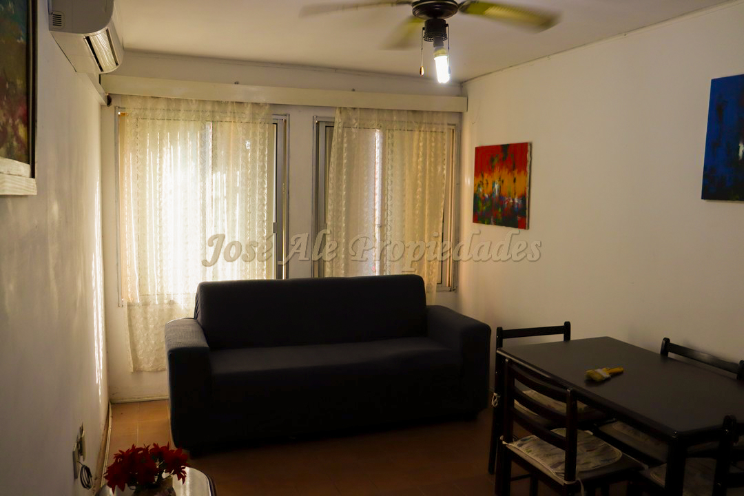 Imagen 8 de Hermosa vivienda ubicada en complejo sobre calle Eugenio Arauz.