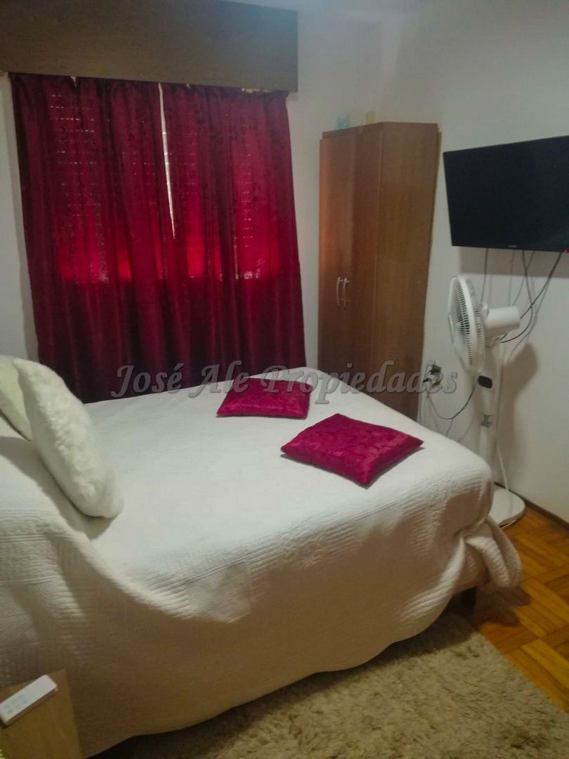 Imagen 6 de Muy lindo departamento ubicado a pasos del centro y todos los servicios a metros de Gral flores.