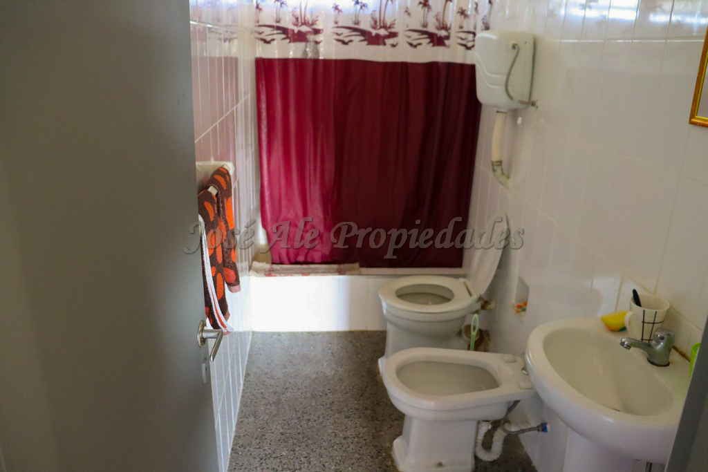 Imagen 5 de Vivienda en Complejo INVE, a metros de Colonia Shopping y zona comercial Tres Avenidas, a pasos de todos los servicios.