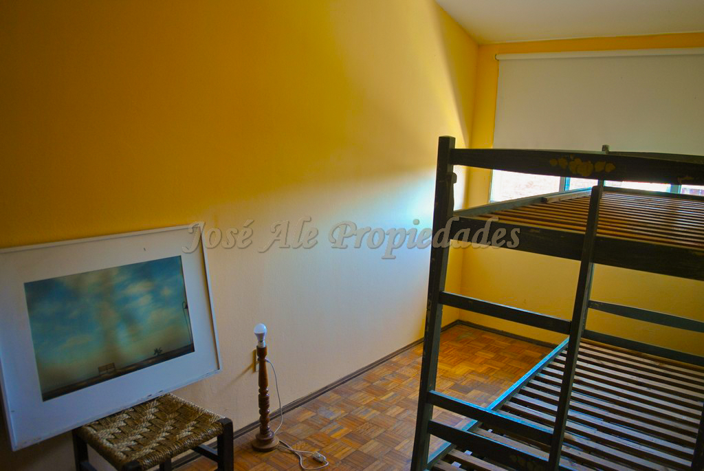 Imagen 7 de Muy linda y cuidada vivienda en zona céntrica.