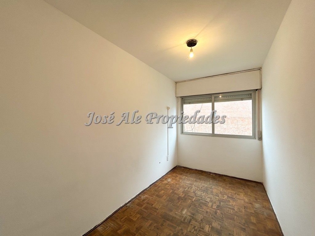 Imagen 8 de Muy cómodo apartamento en el centro de Colonia del Sacramento.