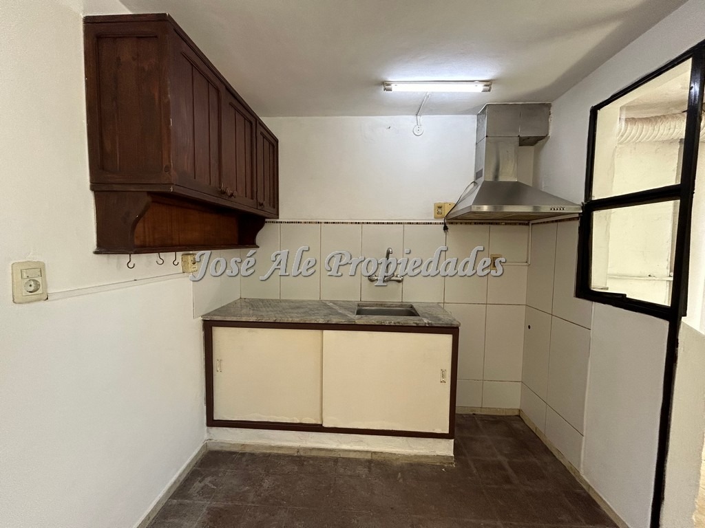 Imagen 8 de Vivienda con departamento ubicada en Complejo habitacional L22.