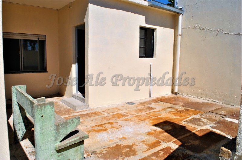 Imagen 1 de Casa Apto. en PH ubicado en pueblo nuevo a pasos de todo.