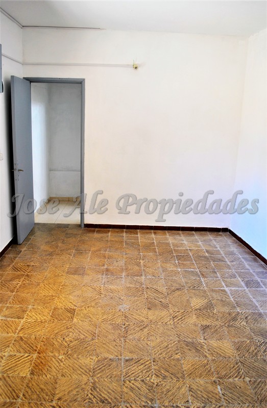 Imagen 8 de Casa Apto. en PH ubicado en pueblo nuevo a pasos de todo.