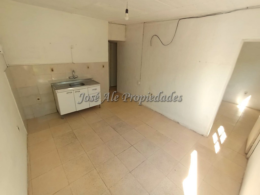 Imagen 2 de Apartamento en alquiler por calle Domingo Bazurro.