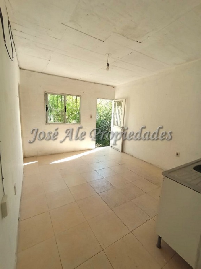 Imagen 4 de Apartamento en alquiler por calle Domingo Bazurro.