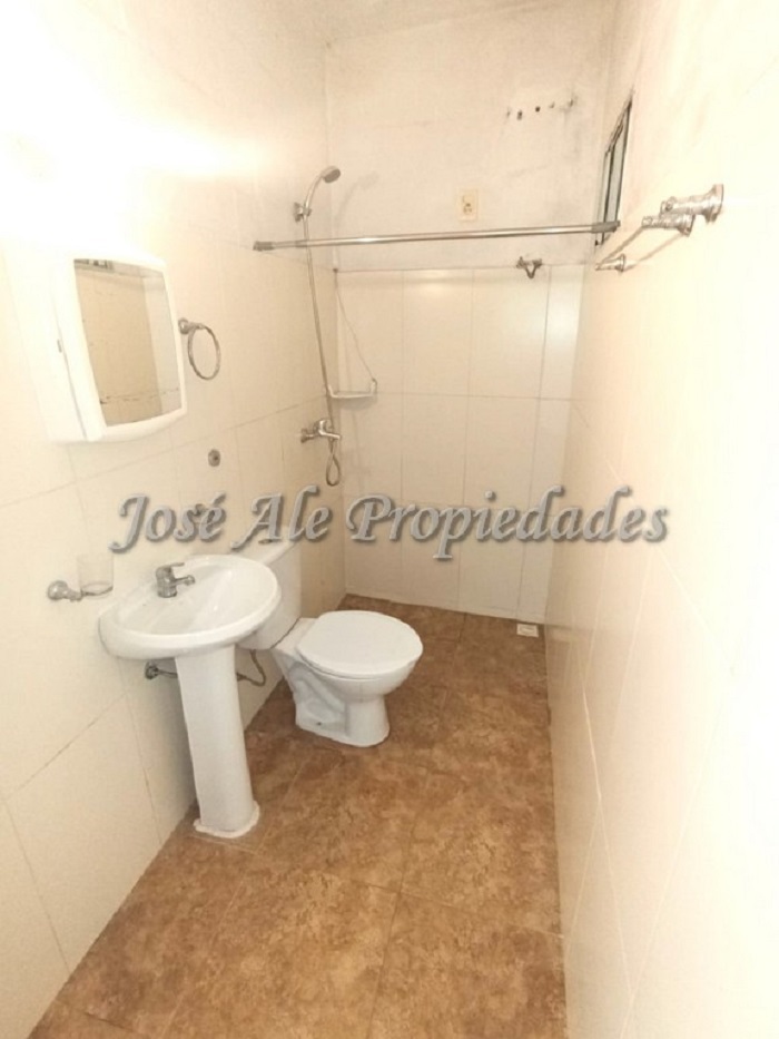 Imagen 9 de Apartamento en alquiler por calle Domingo Bazurro.