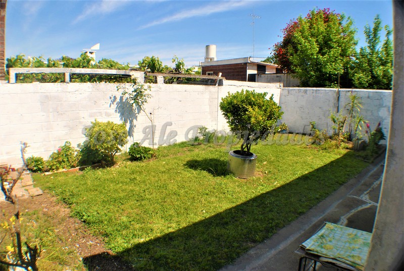 Imagen 1 de Impecable y confortable vivienda de 3 dormitorios ubicada a 100m de Luis Alberto de Herrera.