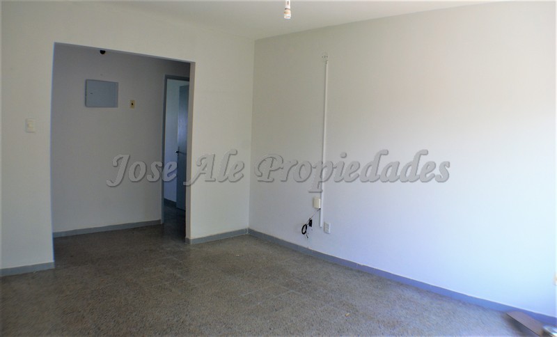 Imagen 4 de Impecable y confortable vivienda de 3 dormitorios ubicada a 100m de Luis Alberto de Herrera.