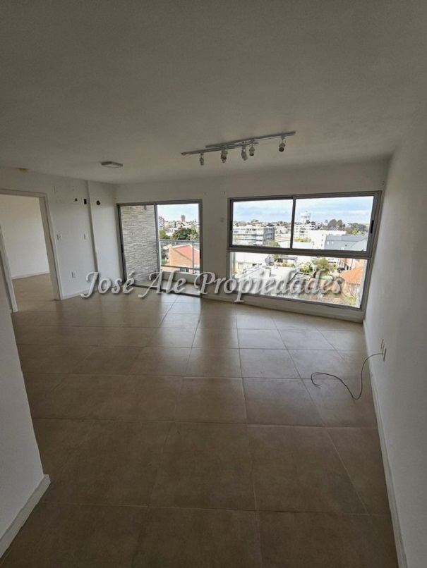 Imagen 5 de Departamento en primera línea de un dormitorio frente a la mejor parte de la Rambla de Colonia del Sacramento.