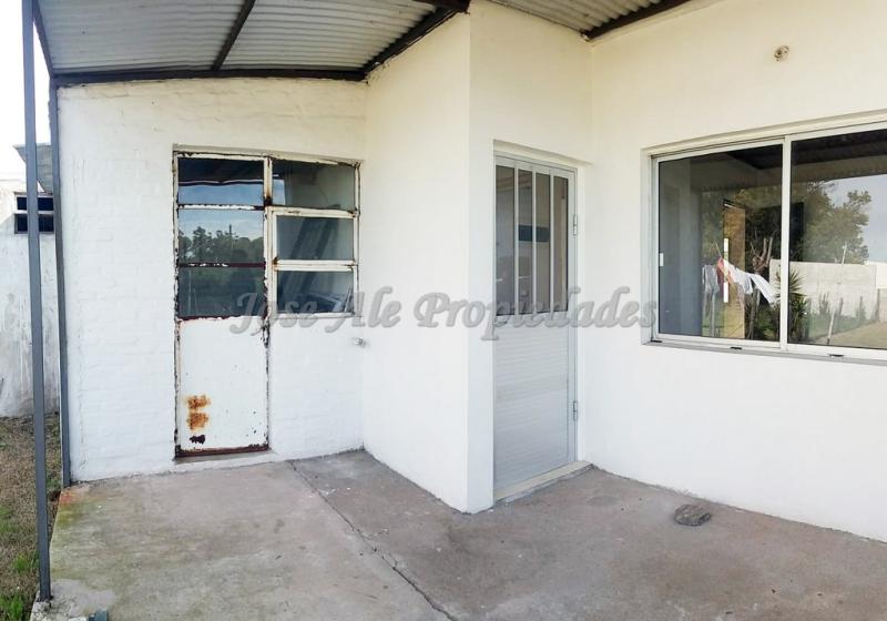 Casa de dos Dormitorios ubicada zona Real de San Carlos.