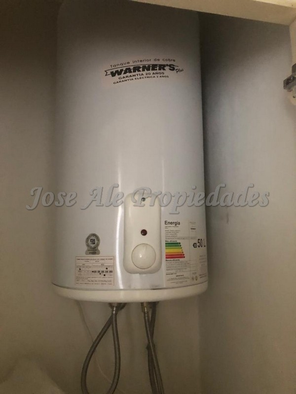 Imagen 8 de Apto completamente equipado a pasos de Av Principal Gral Flores y a metros de todos los servicios.