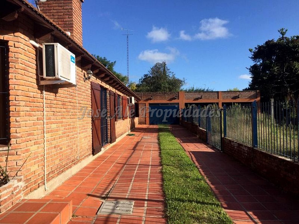 Imagen 10 de Increíble casa en Colonia Valdense.