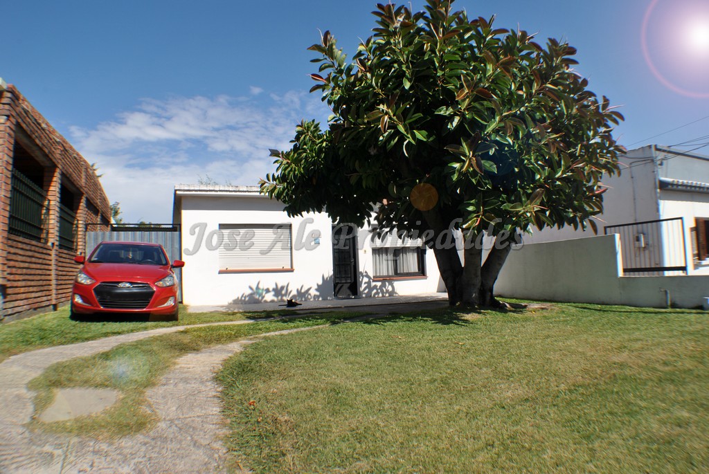 Imagen 1 de Impecable y hermosa propiedad a pasos de Avenida Luis Alberto de Herrera, próxima a todos los servicios, zona El Rutero.